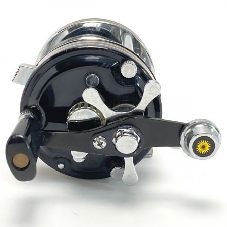 DAIWA ダイワ ミリオネア 5000 両軸リール