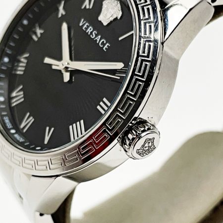 ヴェルサーチ　VE1D　クロノグラフ　ブラック　クォーツ　メンズ　シルバー VERSACE ヴェルサーチ VE1D クロノグラフ ブラック クォーツ