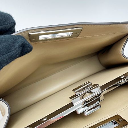  FENDI フェンディ ピーカブー I See U ROSE ベージュ 2WAYバッグ レディース シルバー金具