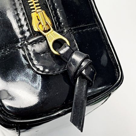  CHANEL シャネル コスメポーチ ブラック エナメル レディース ゴールド金具 ギャランティカード有