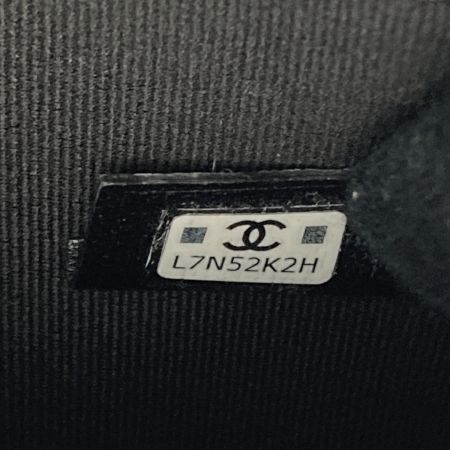  CHANEL シャネル マトラッセ ココマーク フラットポーチ AP1071 ブラック ラムスキン 布袋有