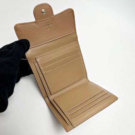 CHANEL シャネル クラシックフラップウォレット AP0230Y ブラウン 3つ折り財布 キャビアスキン レディース ゴールド金具