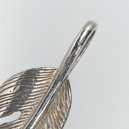  TADY & KING フェザー ペンダントトップ 剣先K18 SV925 羽根 先金