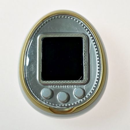   たまごっち TAMAGOTCHI 4U BLUE・たまごっち 4U シルバー×ホワイト バーチャルペット玩具