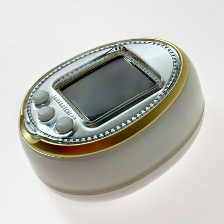   たまごっち TAMAGOTCHI 4U BLUE・たまごっち 4U シルバー×ホワイト バーチャルペット玩具