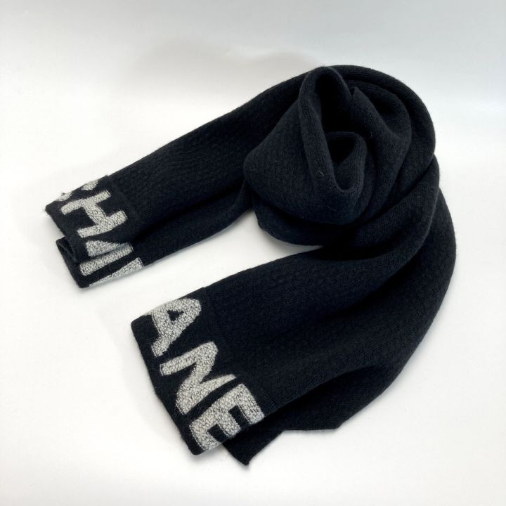 CHANEL シャネル　ロゴ　カシミヤマフラー CHANEL シャネル ロゴ マフラー ブラック ウール/カシミヤ ストール