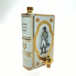 ☆☆ CAMUS カミュ ナポレオン ブック 陶器ボトル 白 750ml 40度 ブランデー コニャック 古酒 替栓有 Nランク 未開栓