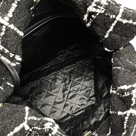 CHANEL シャネル シャネル22 ブラック×ホワイト ショルダーバッグ ハンドバッグ ツイード レディース ポーチ有