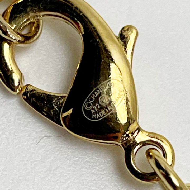 CHANEL シャネル レザーリボン A22A ブラック ネックレス CHANEL シャネル レザーリボン A22A ブラック ネックレス