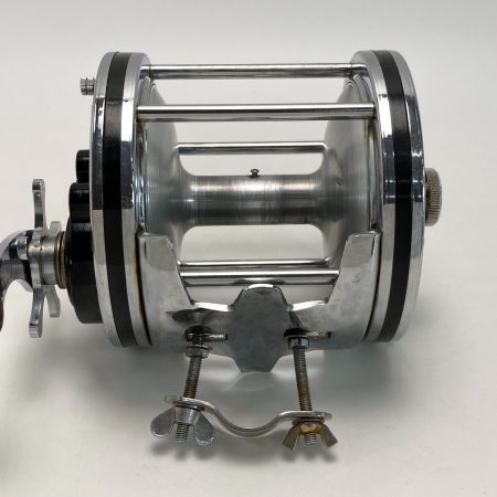  DAIWA ダイワ シーライン 900 両軸リール