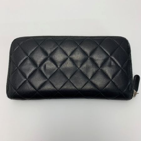  CHANEL シャネル マトラッセ ラムレザー A50097 ブラック ラウンドファスナー財布 レディース