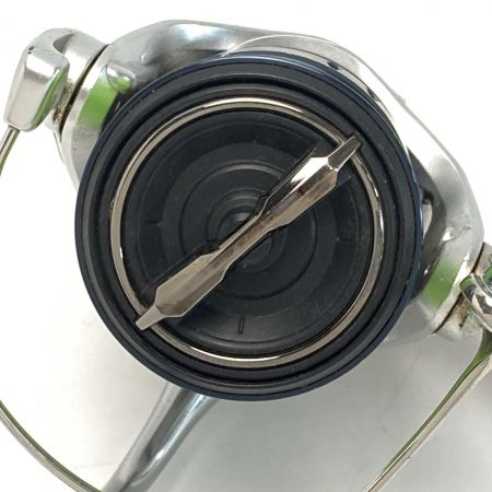  SHIMANO シマノ 19 ストラディック C3000HG  04019 スピニングリール