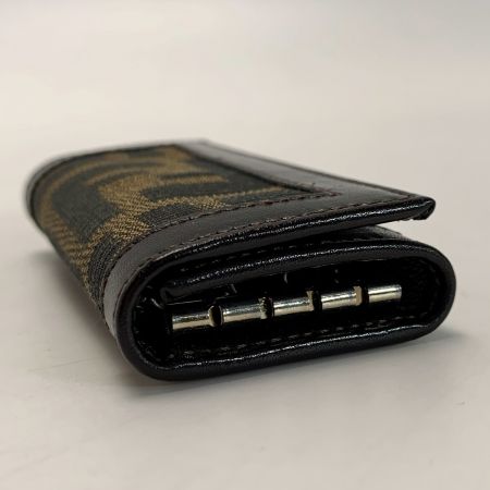  FENDI フェンディ ズッカ 2289-10162-099 ダークブラウン 四連キーケース メンズ レディース