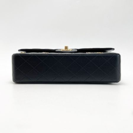  CHANEL シャネル マトラッセ Wフラップ アイコン チャーム チェーンショルダーバッグ A01112 ブラック ラムスキン
