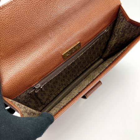  Yves Saint Laurent イブサンローラン YSLロゴプレート クラッチバッグ ブラウン レザー セカンドバッグ 布袋有