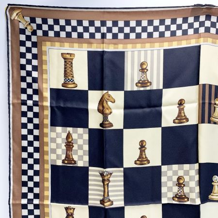  FENDI フェンディ スカーフ チェス ブラウン シルク100%