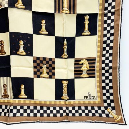  FENDI フェンディ スカーフ チェス ブラウン シルク100%