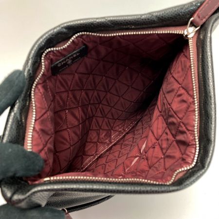  CHANEL シャネル ココマーク マトラッセ 2つ折り クラッチバッグ A69391 ブラック キャビアスキン 箱・布袋有