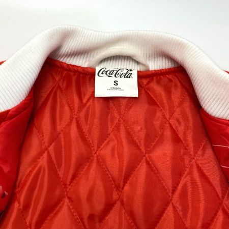  Coca-Cola コカコーラ スタジアムジャケット MARVELコラボ限定  レッドx ホワイト サイズ S