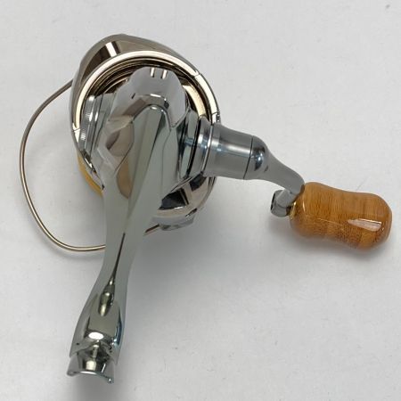  SHIMANO シマノ 18 ステラ C3000XG 03805 カスタムハンドルノブ スピニングリール 箱付き