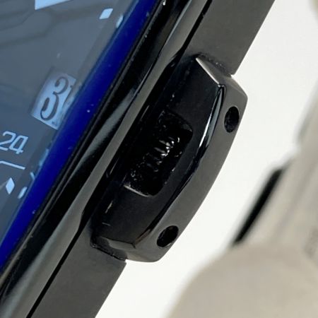  INDEPENDENT インディペンデント スウィング デイト G303 ブラック クォーツ メンズ 腕時計