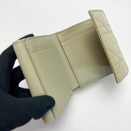  Christian Dior クリスチャンディオール カナージュ ロータスウォレット 41-MA-0262 カーキ 3つ折り財布 箱・布袋有