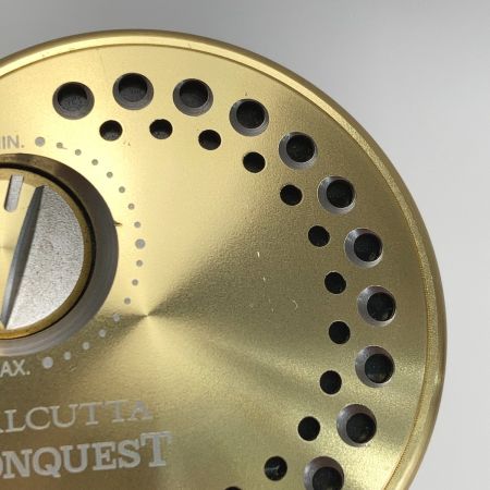  SHIMANO シマノ 14 カルカッタコンクエスト 200 03204 ベイトリール 箱付き