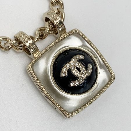  CHANEL シャネル ココマーク リップチャーム ネックレス A22/C ゴールド メタル ラインストーン ロングネックレス