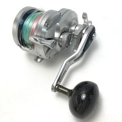 ☆☆ SHIMANO シマノ 17 オシアジガー 2000NR HG 03671 カスタムハンドル ベイトリール Bランク