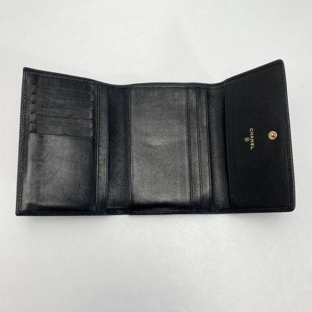  CHANEL シャネル ココマーク 3つ折り財布 A13225 ブラック キャビアスキン ギャランティカード有