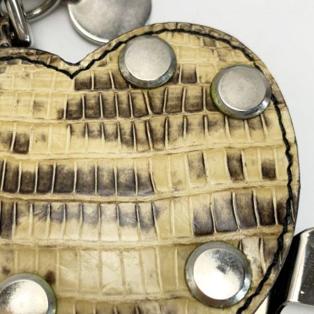  PRADA プラダ トカゲ革 ハート型 キーリング チャーム