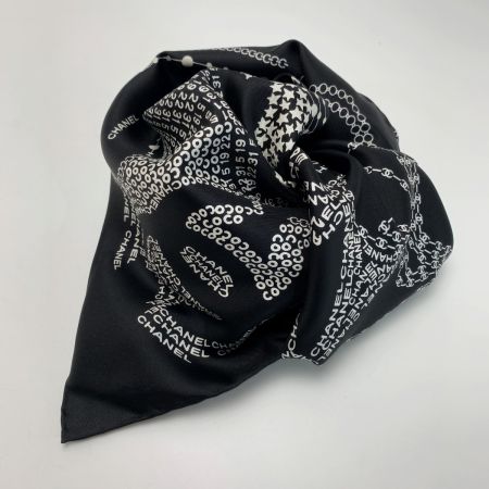  CHANEL シャネル ロゴ シルク ブラック×ホワイト 大判スカーフ レディース