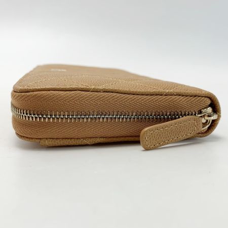  CHANEL シャネル ココマーク マトラッセ キャビアスキン A50097 ベージュ ラウンドファスナー 長財布 レディース
