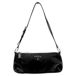 ☆☆ PRADA プラダ ナイロン 三角ロゴプレート ブラック ショルダーバッグ レディース Cランク
