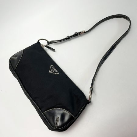  PRADA プラダ ナイロン 三角ロゴプレート ブラック ショルダーバッグ レディース