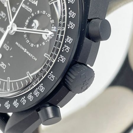  SWATCH スウォッチ ×オメガ スピードマスター ミッショントゥ ムーンフェイズ クロノグラフ SO33B700 クォーツ メンズ 腕時計 箱有