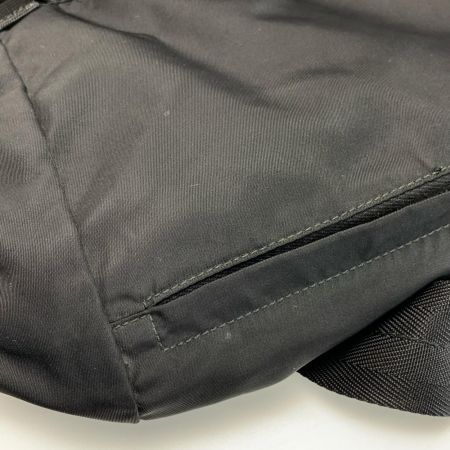 PRADA プラダ リュック 三角ロゴプレート V135 ブラック テスートナイロン ギャランティーカード付 
