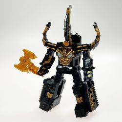 ☆☆  王様戦隊キングオージャー DXキングコーカサスカブト ガーディアンウエポンヘラクレスアックスセット Bランク