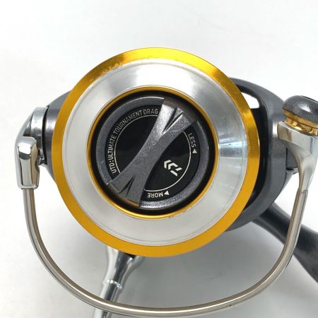 DAIWA ダイワ 11 フリームス 3000 スピニングリール - 中古釣り