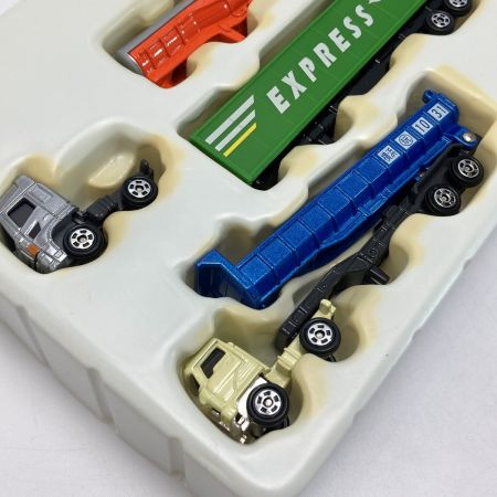  TAKARATOMY タカラトミー トミカ つなぎかえて遊べる! ロングトレーラーセット 2台セット タカラトミー