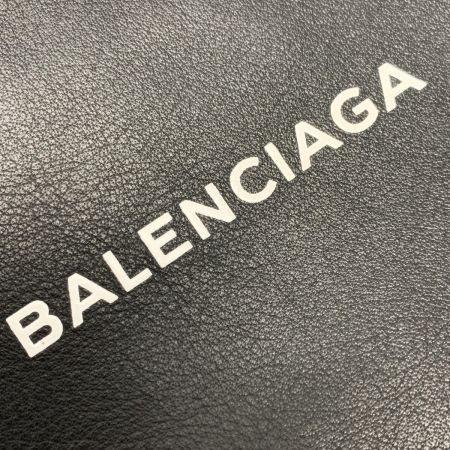  BALENCIAGA バレンシアガ レザー ブラック ポーチ
