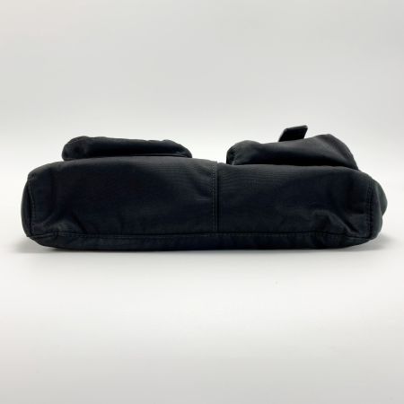  PRADA プラダ ウエストバッグ  角ロゴプレート ブラック ナイロン