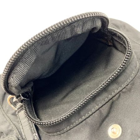  PRADA プラダ ウエストバッグ  角ロゴプレート ブラック ナイロン