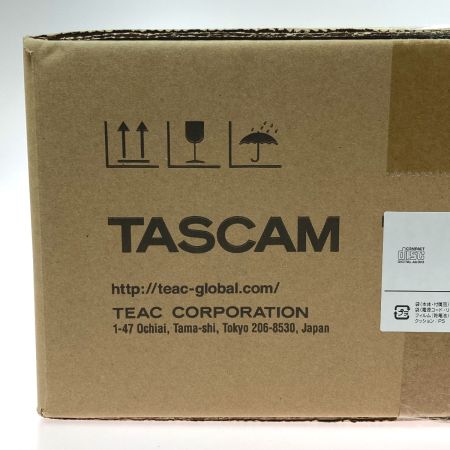  TASCAM CD-200SB 業務用CDプレーヤー SD/SDHCカード USBメモリー対応 2023年製 未使用品 付属品完備