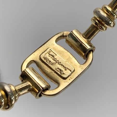  Salvatore Ferragamo サルヴァトーレフェラガモ ヴァラ ゴールド バングル 