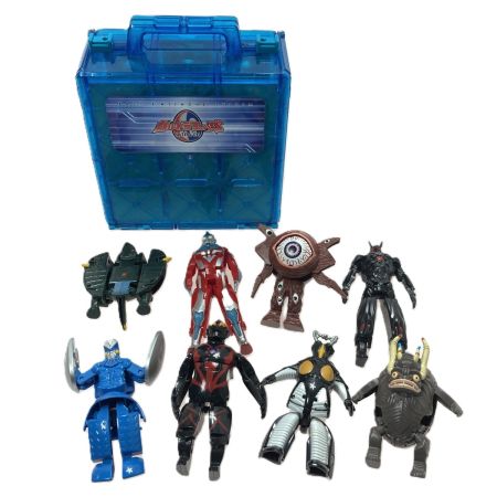  BANDAI バンダイ ウルトラエッグ8体+バトルアタッシュケースセット ウルトラマン