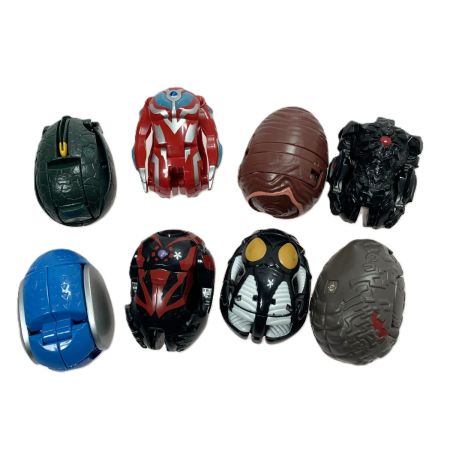  BANDAI バンダイ ウルトラエッグ8体+バトルアタッシュケースセット ウルトラマン