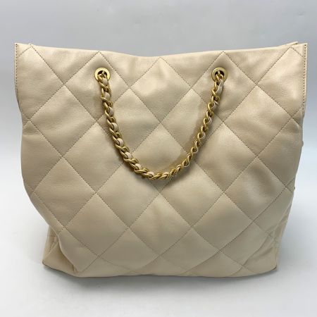  CHANEL シャネル マトラッセ シャイニーラムスキン チェーン AS5315 ベージュ トートバッグ