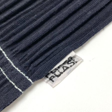  ISSEY MIYAKE イッセイミヤケ PLEATS PLEASE 長袖カットソー PP23JK621 ネイビー サイズ 3 レディース