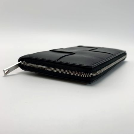  BOTTEGA VENETA ボッテガヴェネタ マキシイントレチャート ブラック レザー 651368 V3U01 ブラック 財布 